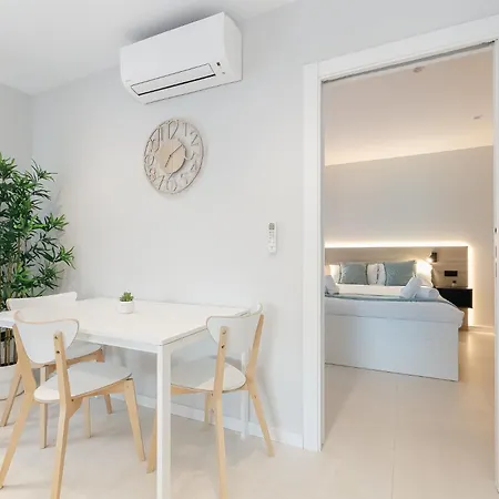 Apartment Elegante Y Luminoso En - Apto 4 By *