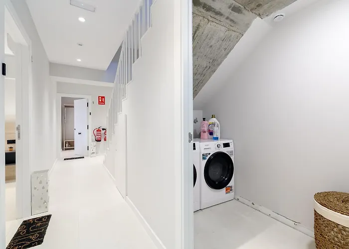 Elegante Y Luminoso En - Apto 4 By Vigo